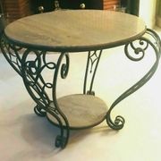 Table basse Art Déco en fer forgé a plateau de marbre XX siècle