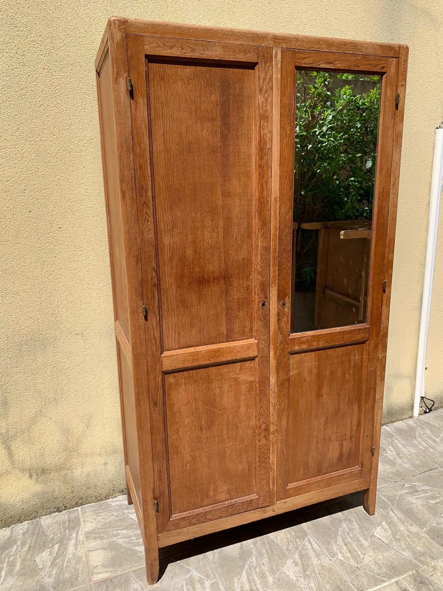 Vintage 70s hospital cabinet