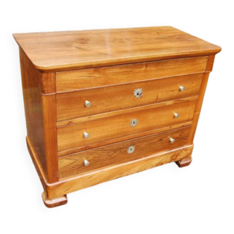Louis Philippe walnut commode from the 19th century.