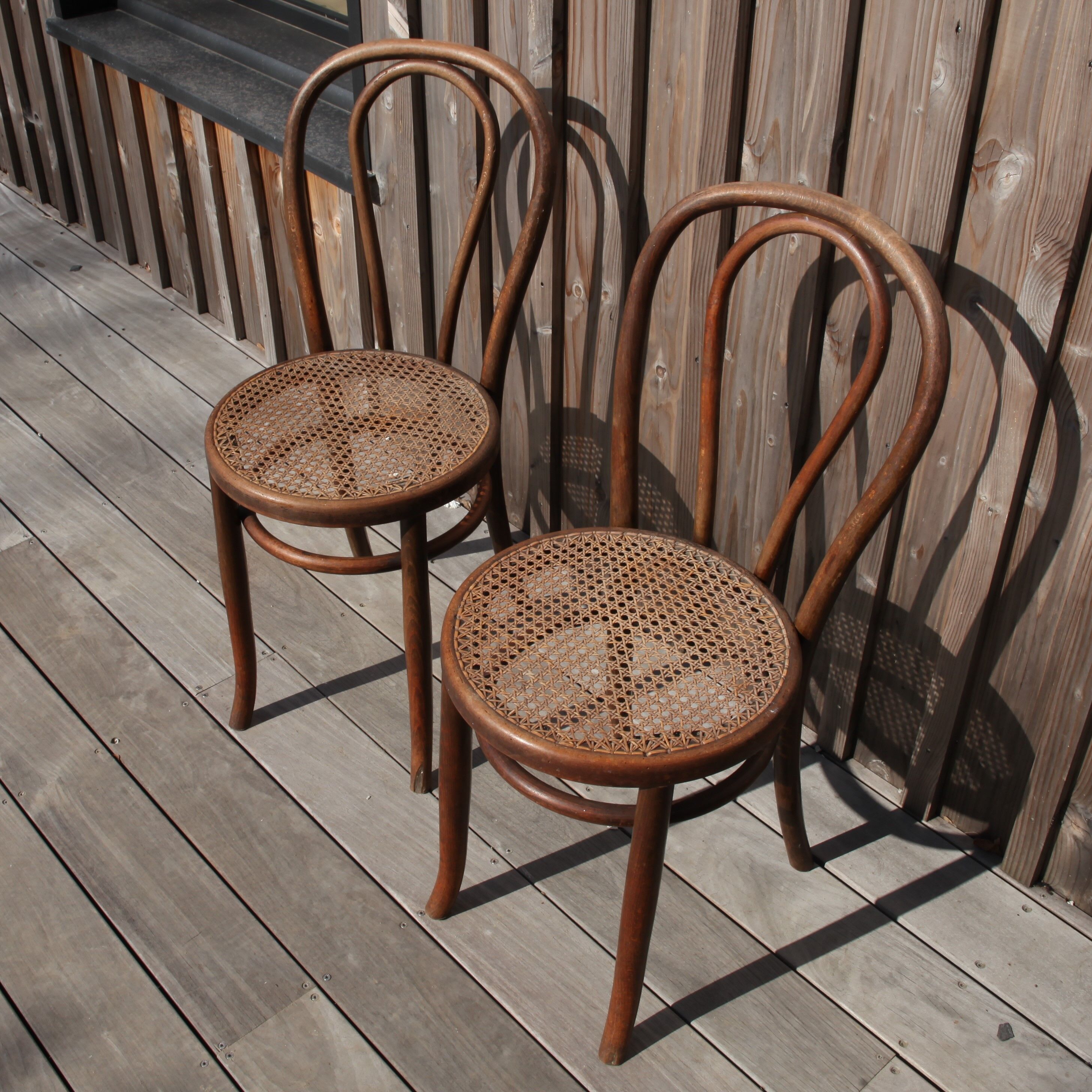 Paire de chaises bistrot en bois courbé