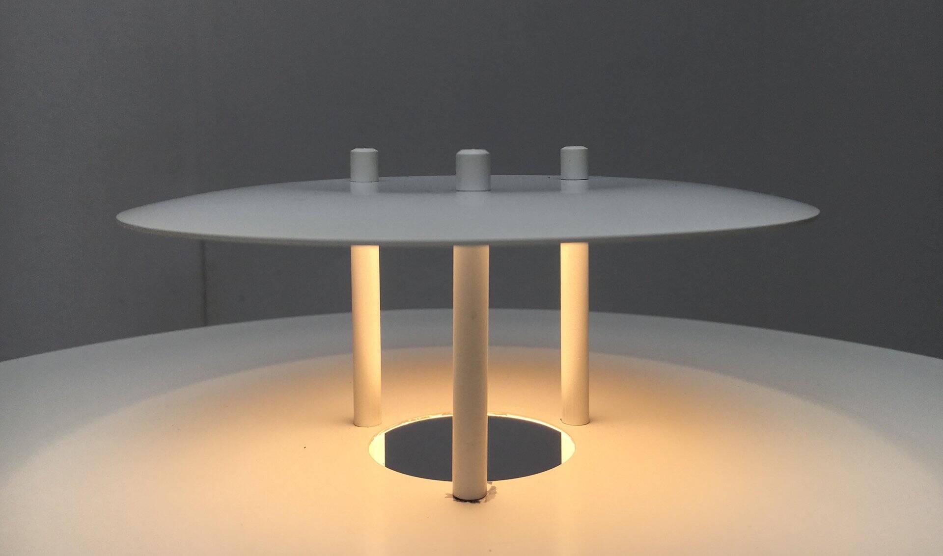 Lampadaire en métal danois de Frandsen, 1989