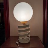 Lampe de table spirale