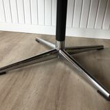 Charles Pollock chair for Knoll International