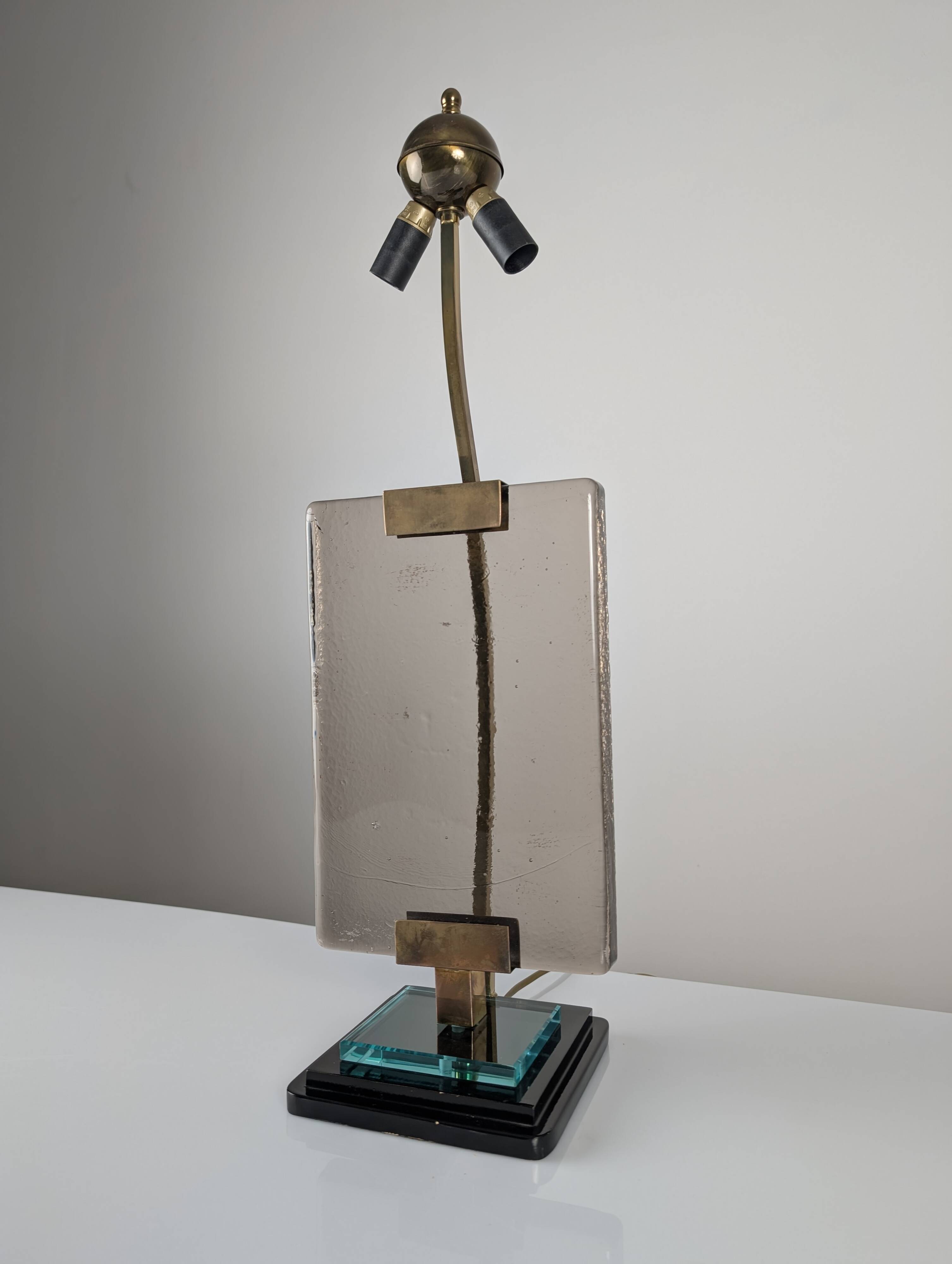 Att. Pietro Chiesa Table Lamp for Fontana Arte in Glass and Brass