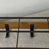 Wall-mounted coat rack with 5 wood and iron hooks