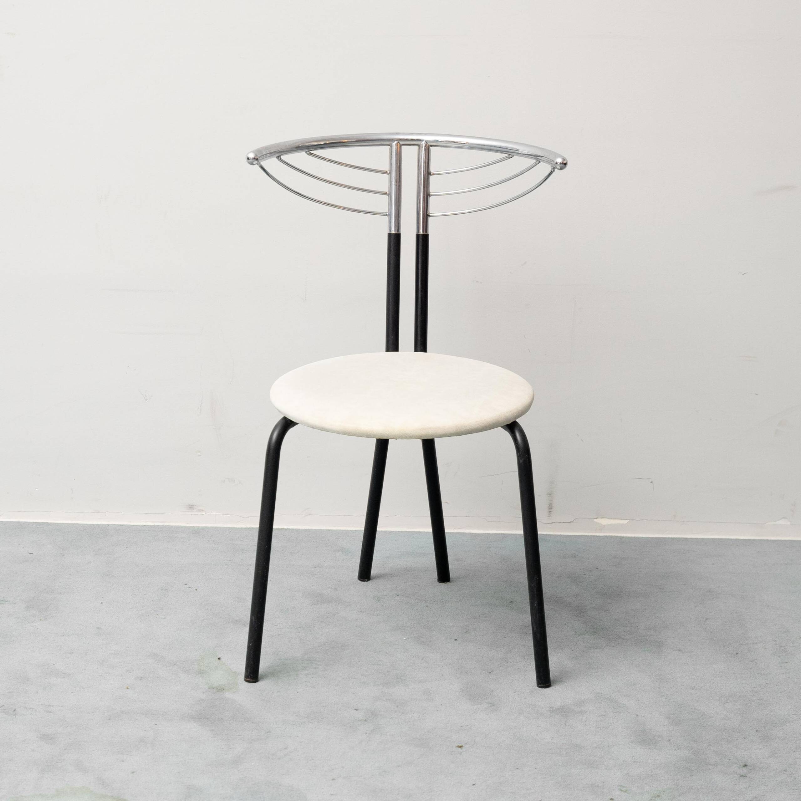 Set of 6 vintage chairs in chromed metal and white fabric, 1980s modernism
