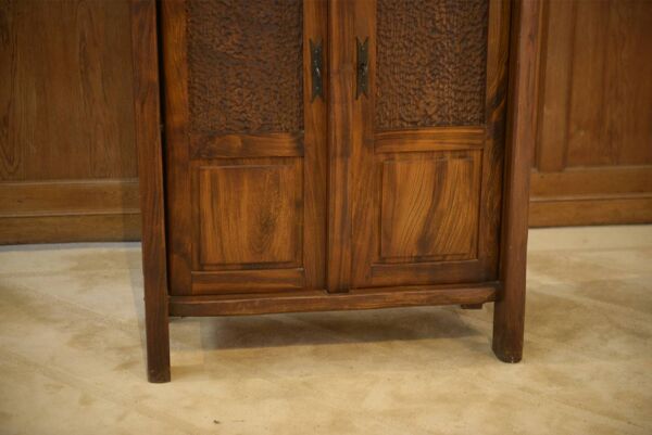 Armoire brutaliste Aranjou en orme 1960’s