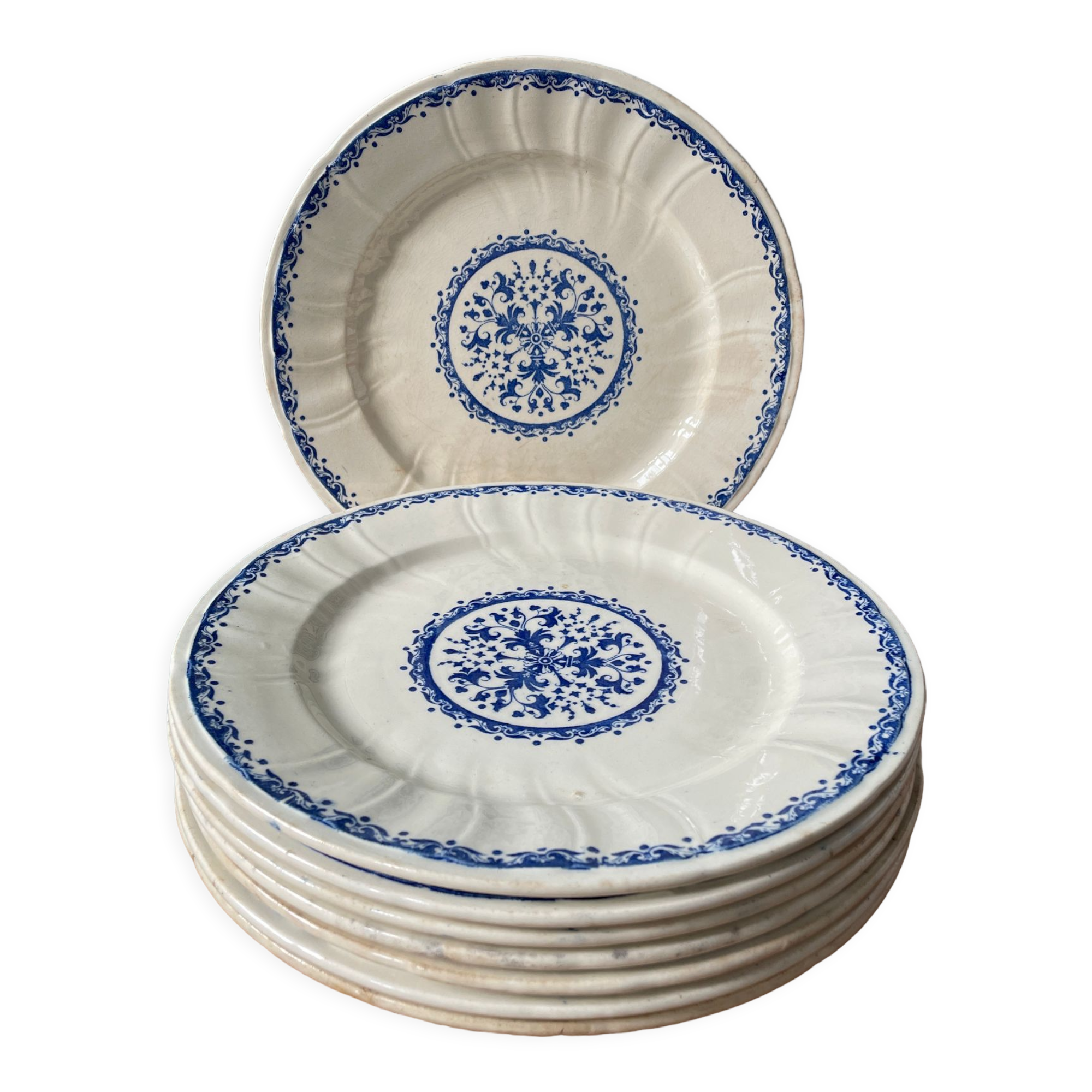 Set of 8 nineteenth century earthenware plates from Gien