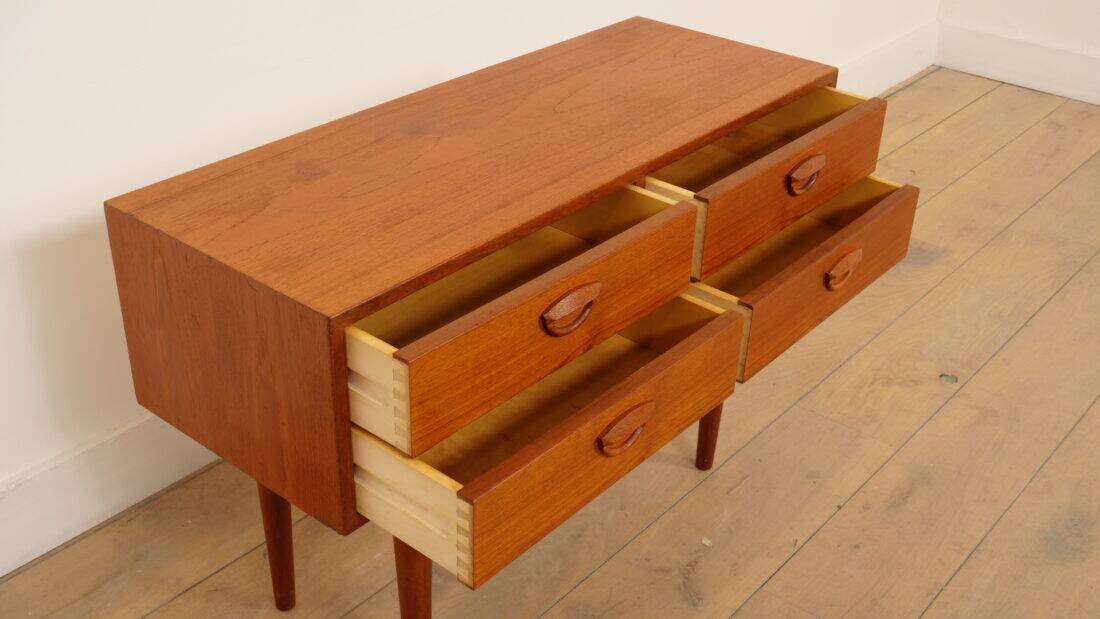 Commode vintage | Kai Kristiansen | Design danois | Teck | Moderne du milieu du siècle