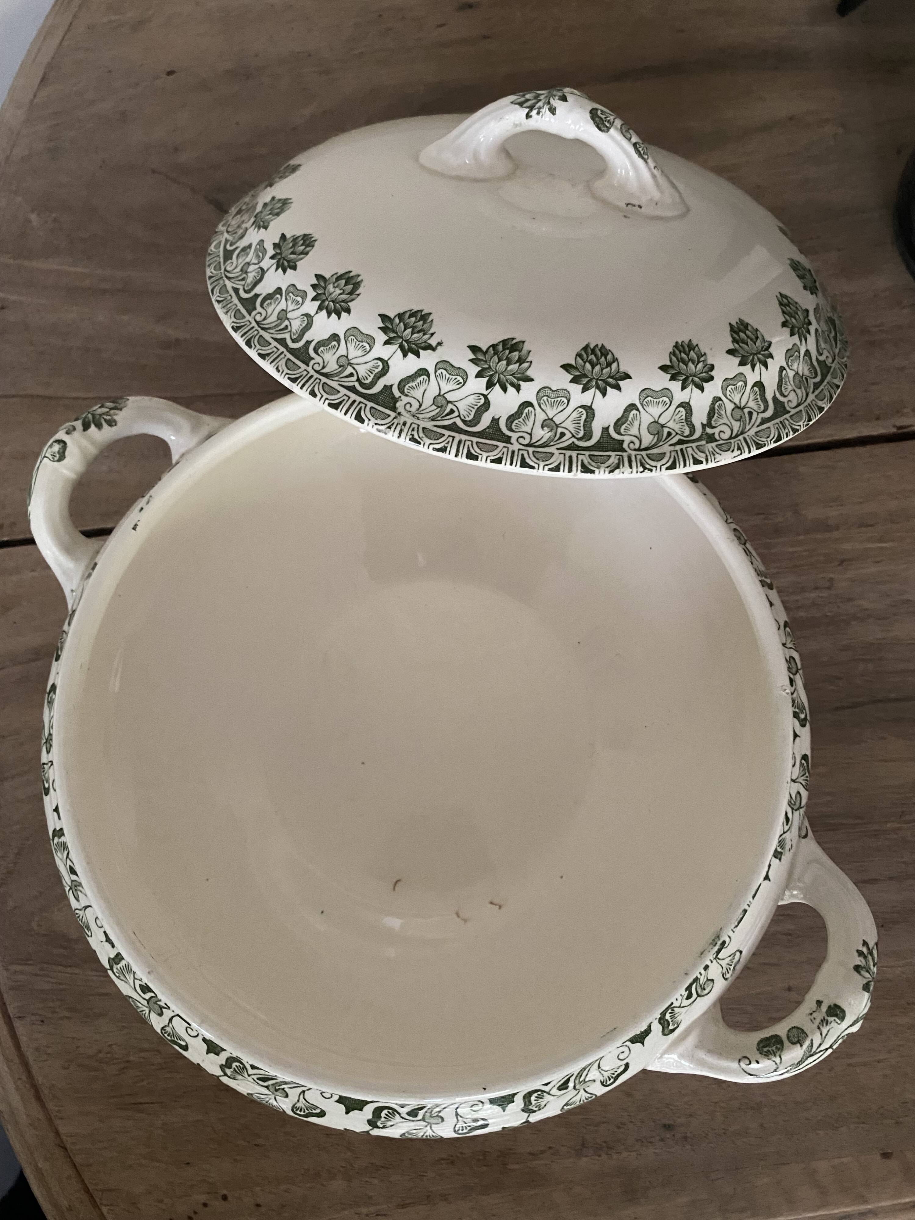 Badonvillier iron clay vegetable dish with clover decoration