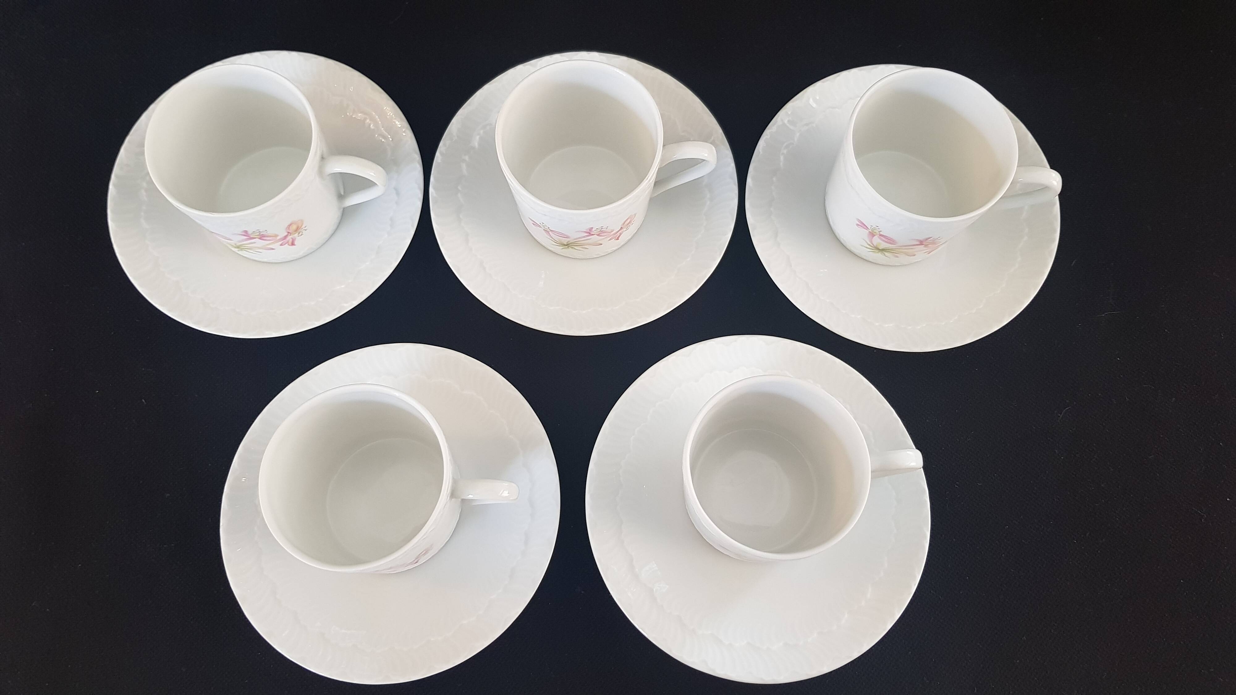 Set of five coffee cups and saucers, Limoges, Goumot Labesse