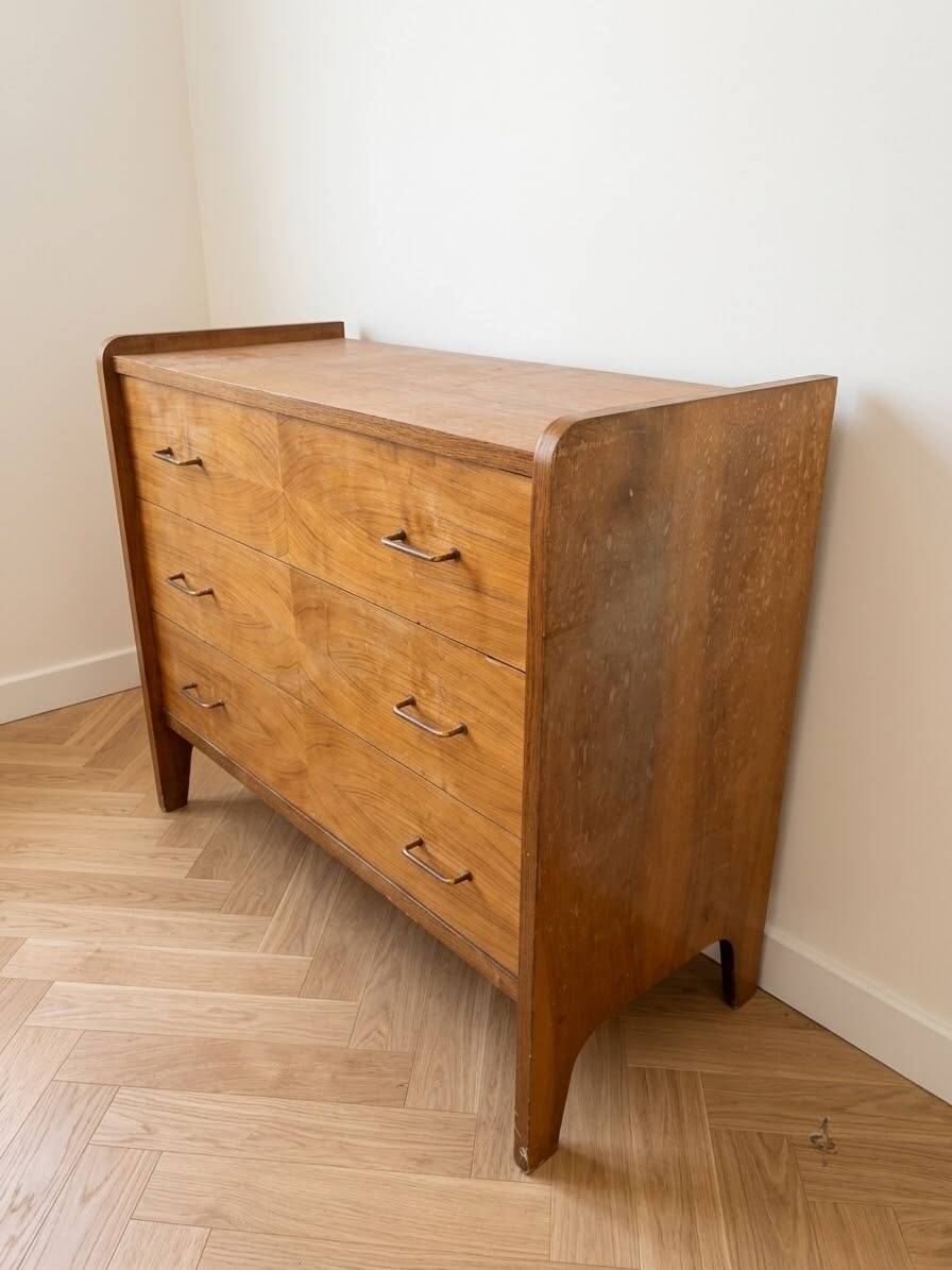 Vintage wooden chest of drawers – 3 large drawers