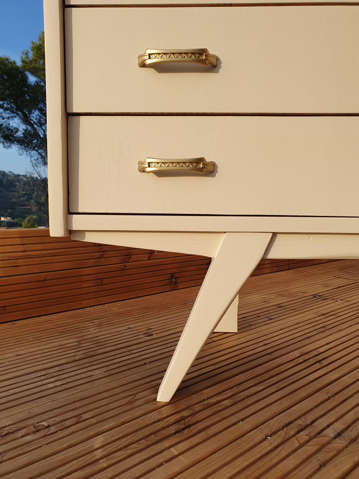 Vintage compass feet chest of drawers