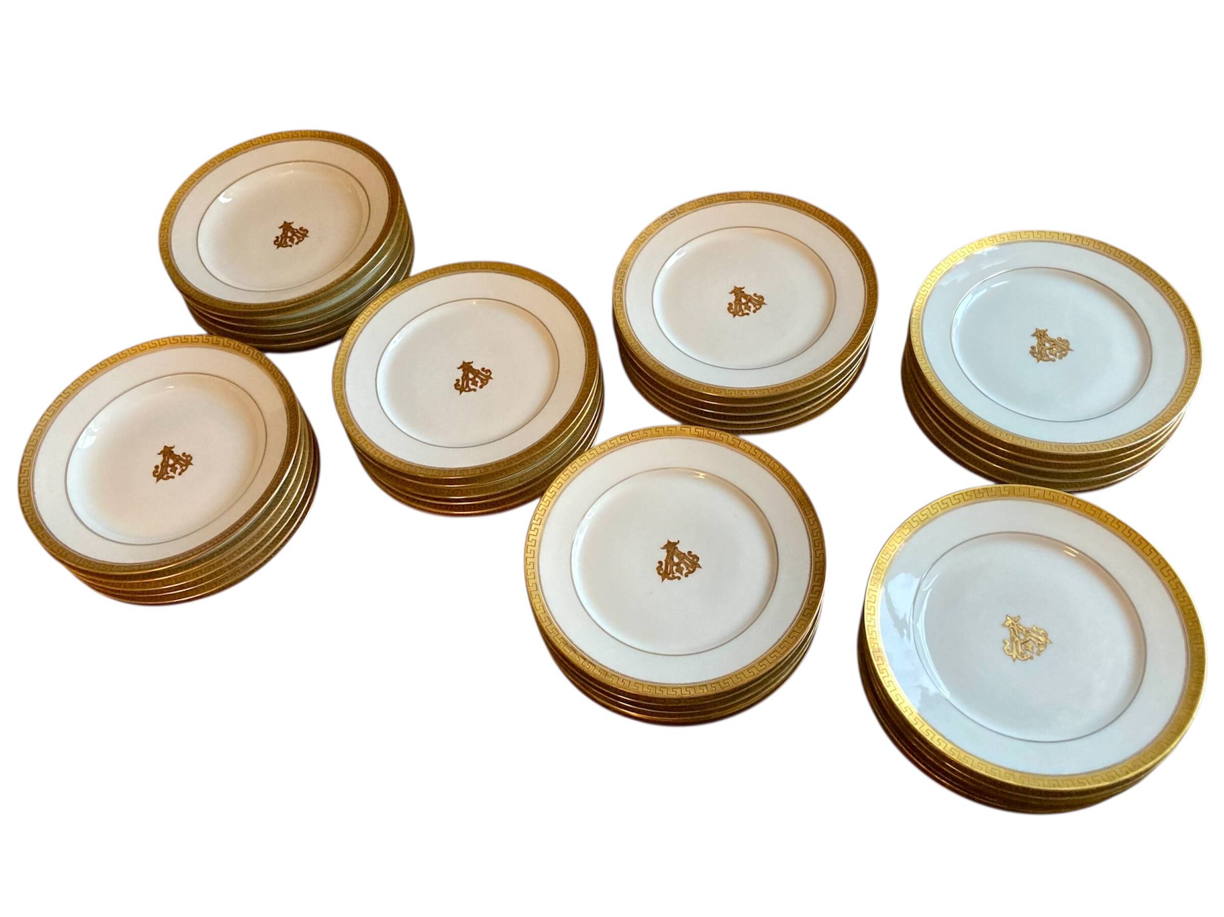 Service assiettes porcelaine de Paris Bourgeois Saint-Honoré 1880