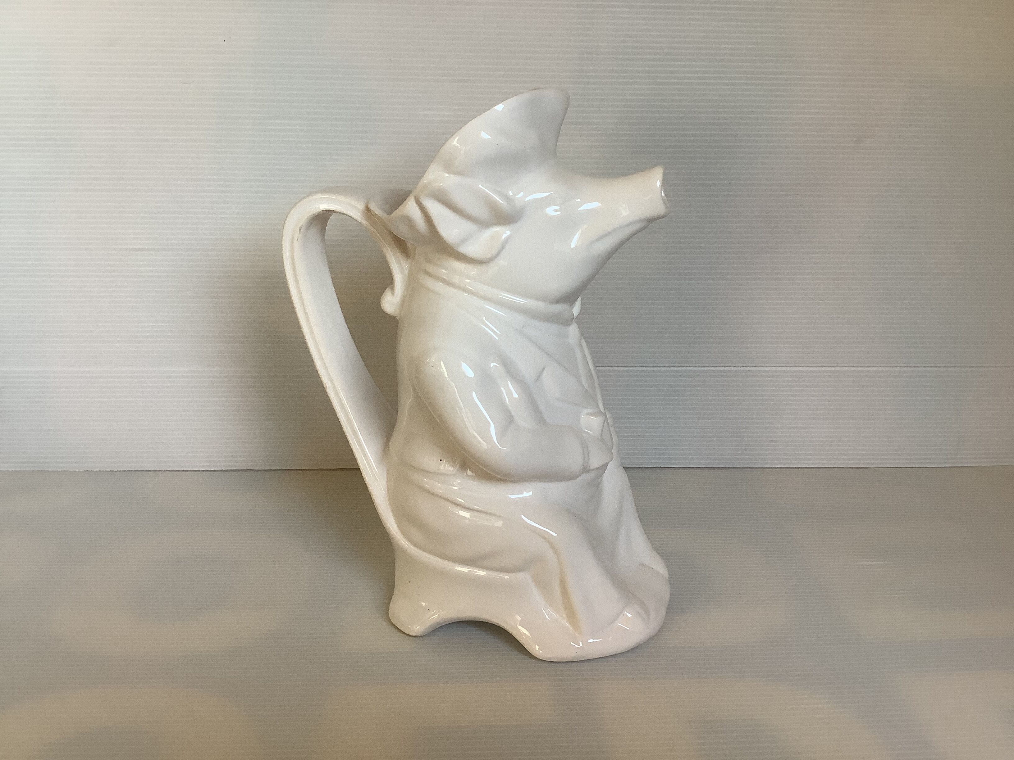 Pichet cochon outeiro