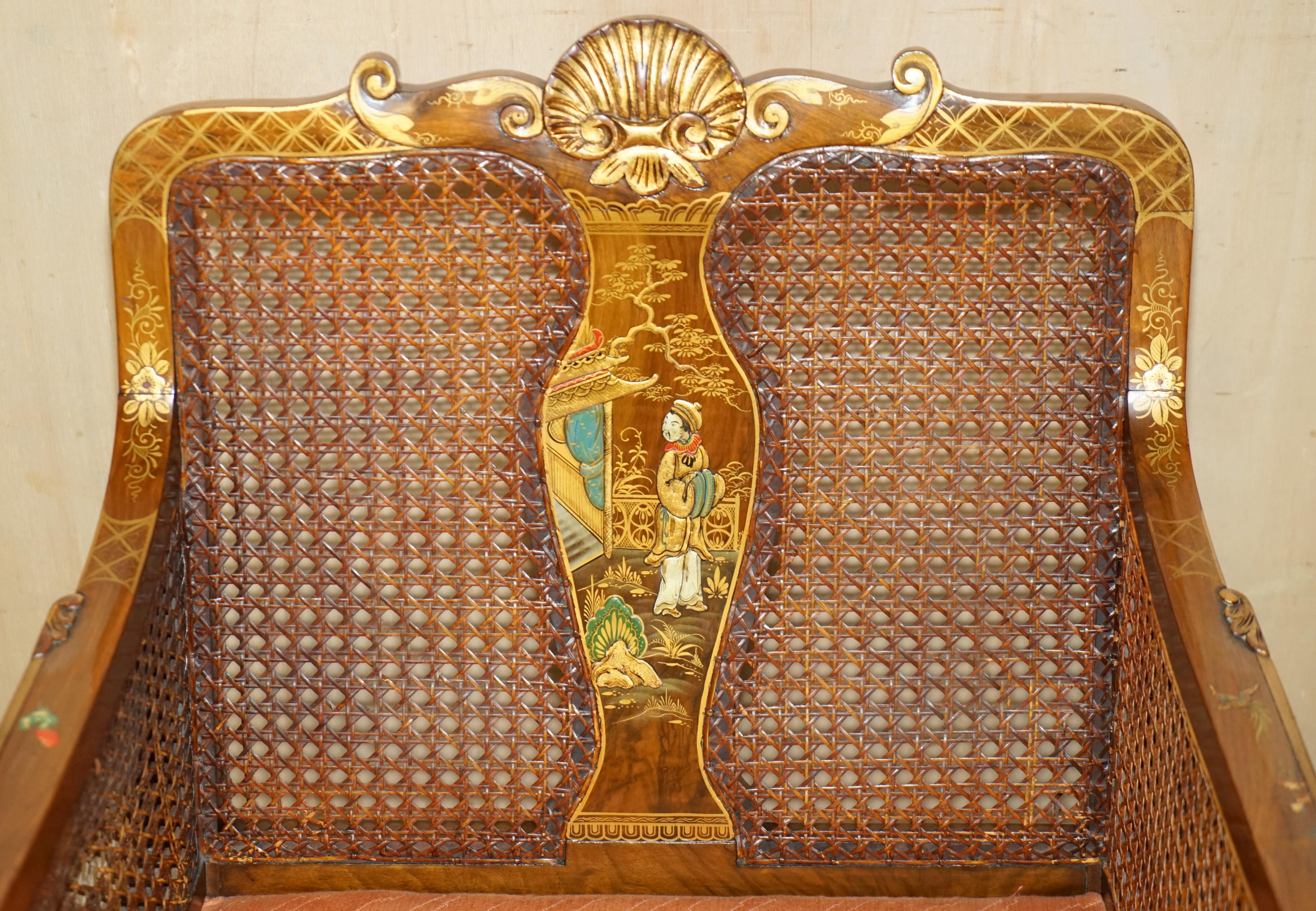 Three-piece bergère set in walnut, Chinoiserie style, from the 1920s, in need of restoration.