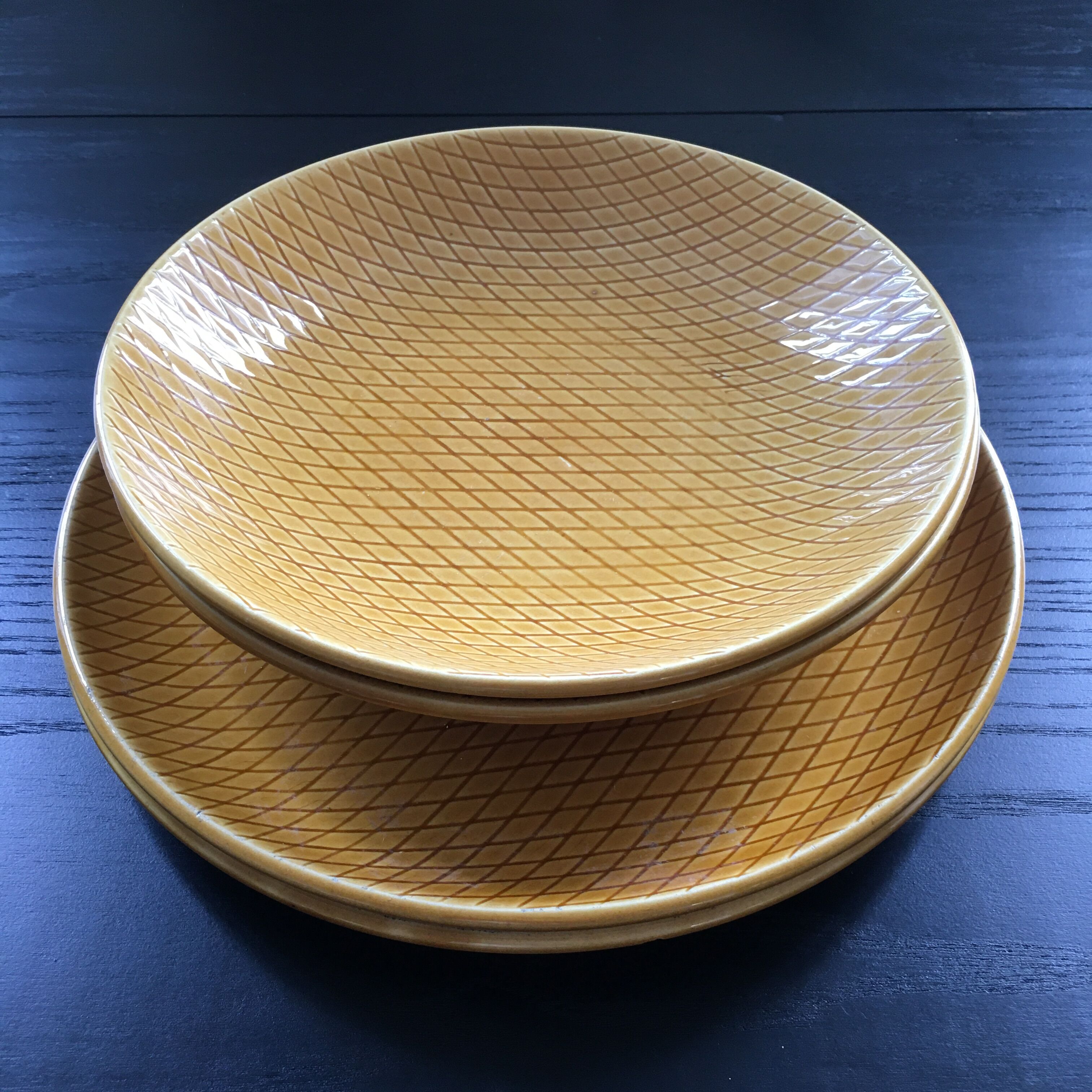 Lot of 4 honey plates