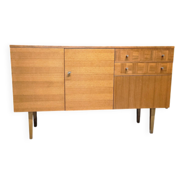 Vintage enfilade in teak veneer from the 60s/70s.
