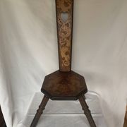 Tripod wooden chair