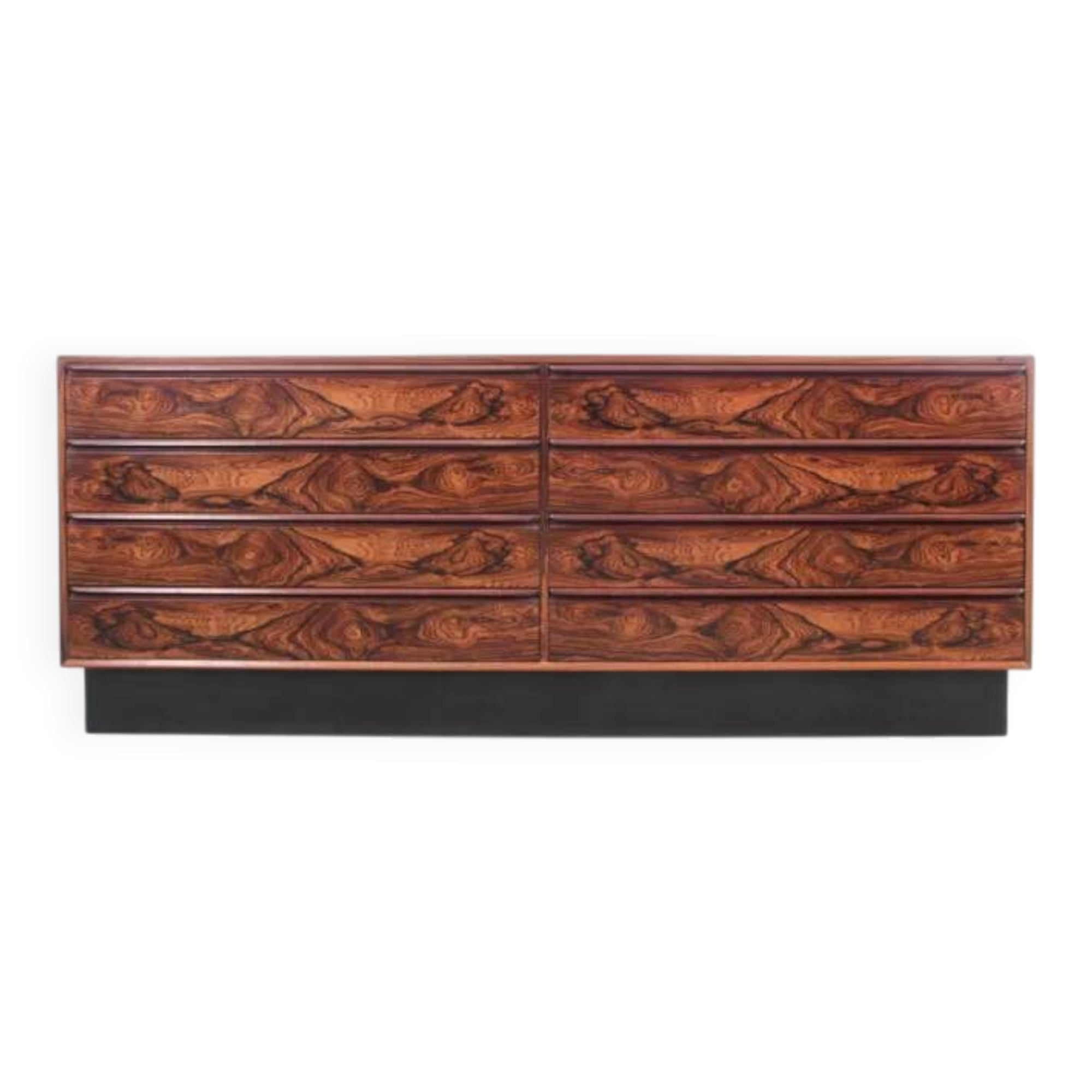 Scandinavian chest of drawers with 8 drawers in Rio rosewood