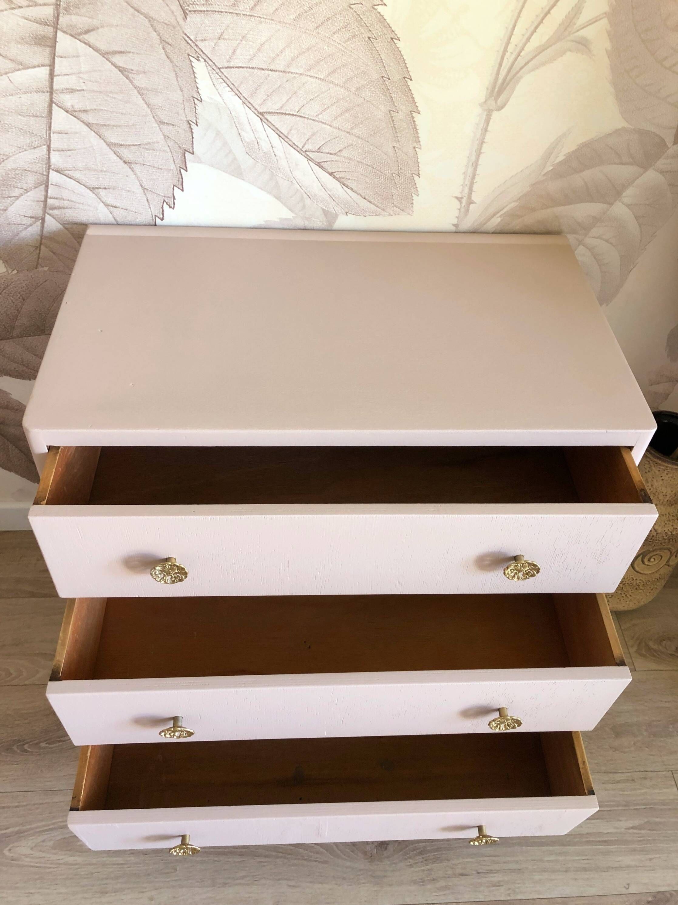 Vintage chest of drawers revisited in old powder pink