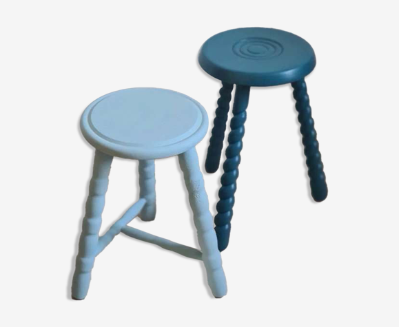 Duo de tabourets tripodes