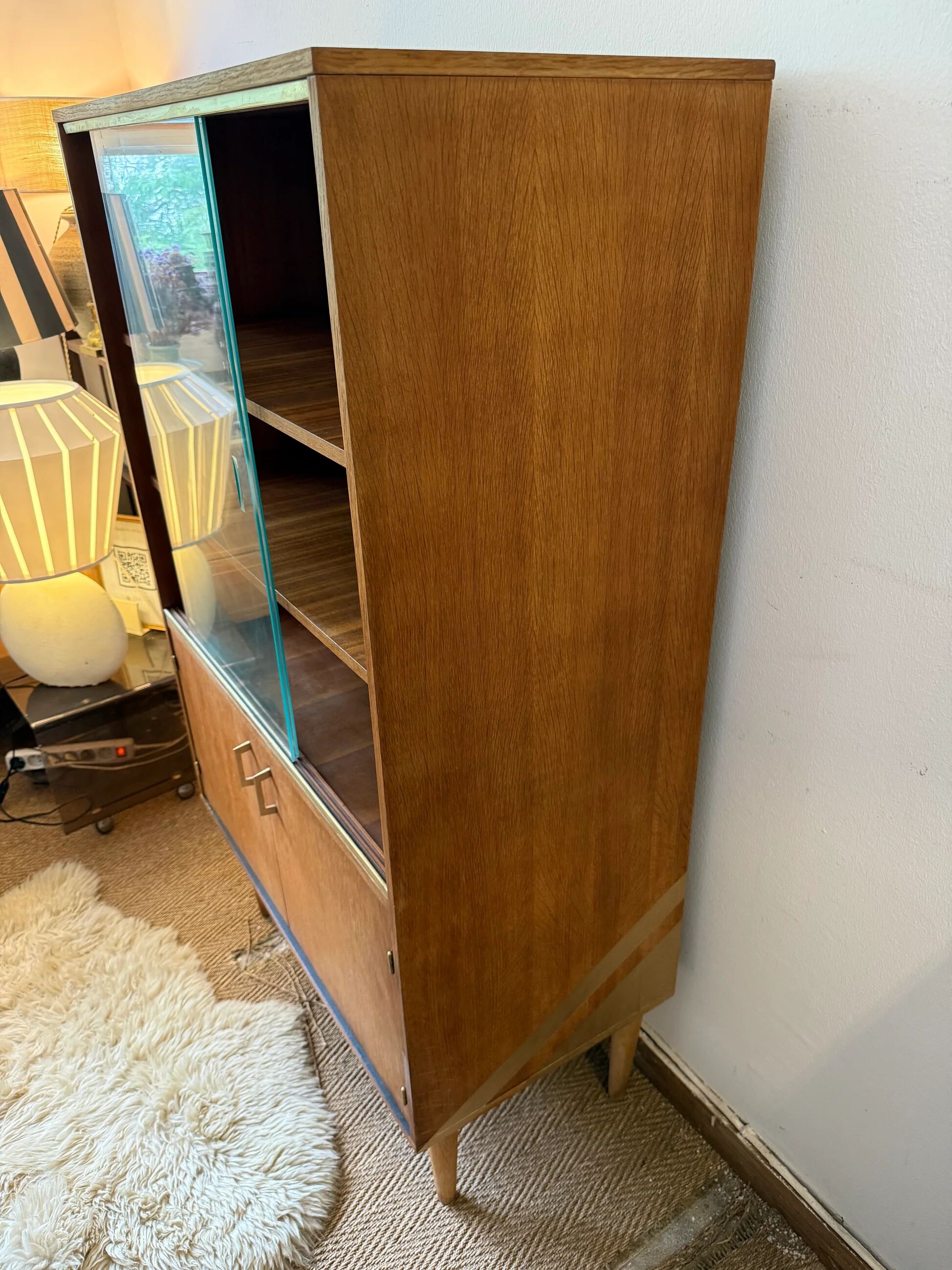 Vaisselier vitrine bibliothèque vintage