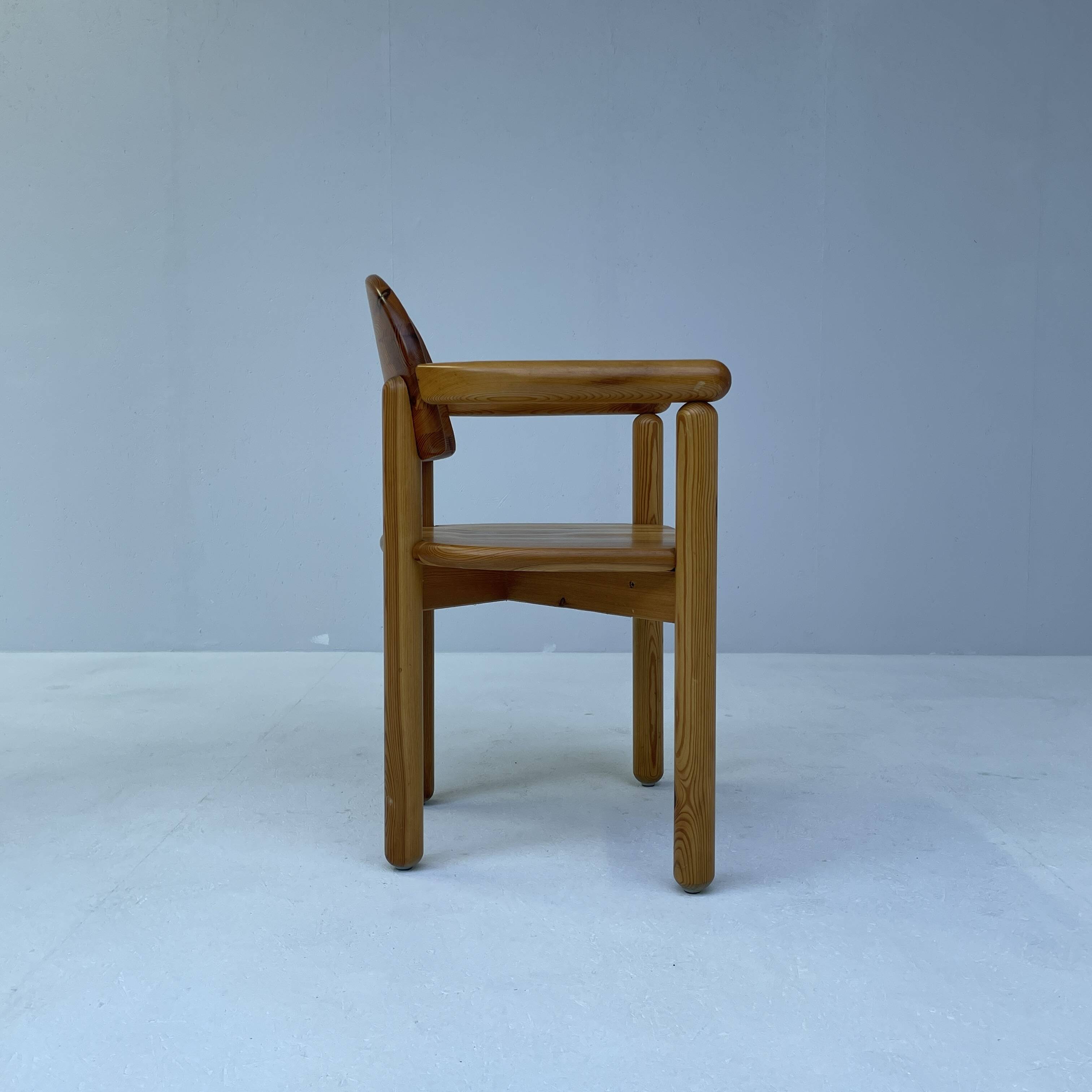 Daumiller chair with arms