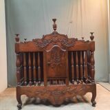 Provençal walnut pannier