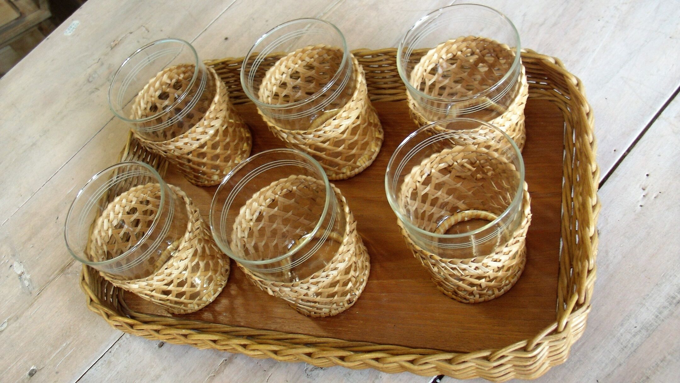 1950 rattan tray and drinks service