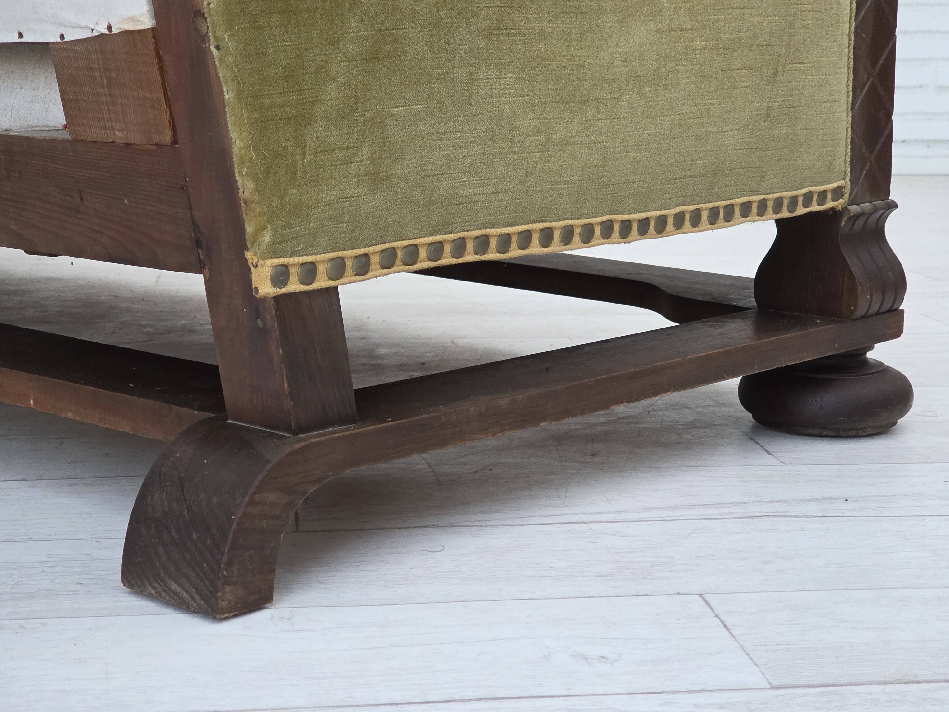 1950s, 3-seater Danish sofa, original condition, furniture velour, oak.