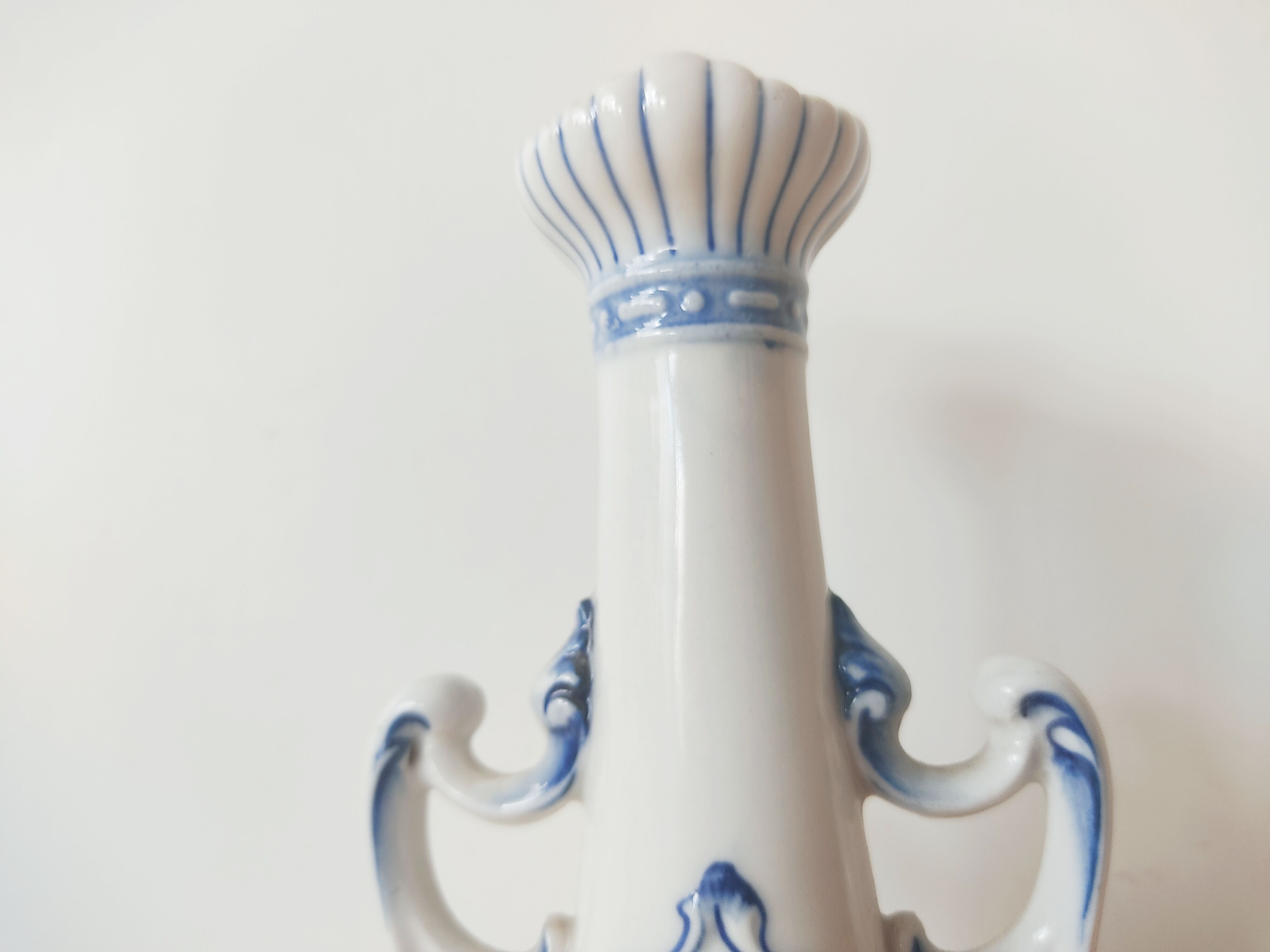 Bougeoir delft avec décor moulins