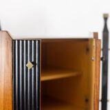 Paire de cabinets italiens en placage de teck. Années 1960.