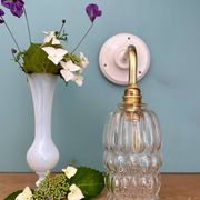 Applique coudée tulipe vintage en verre
