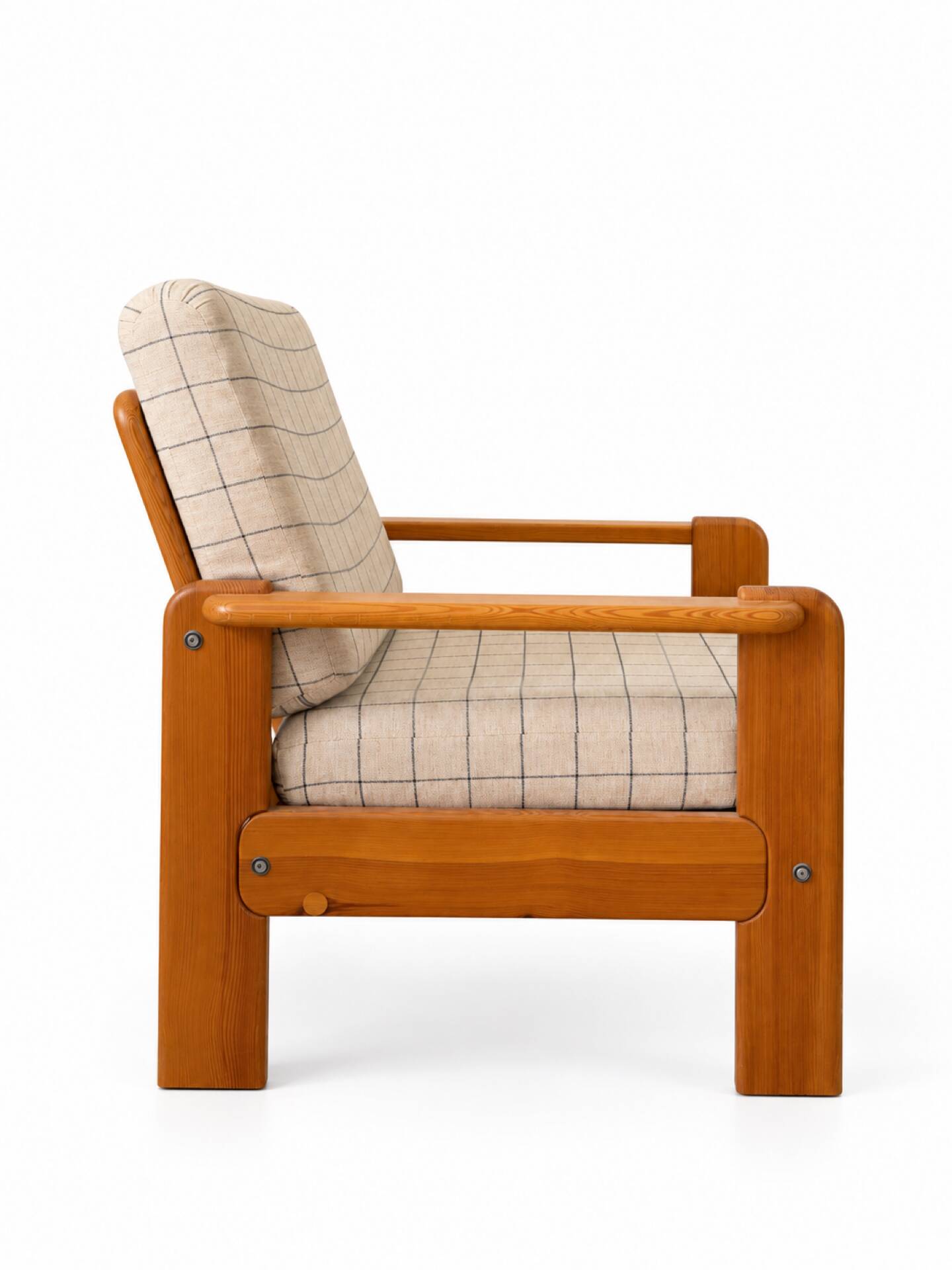 Fauteuil moderniste en pin années 1970