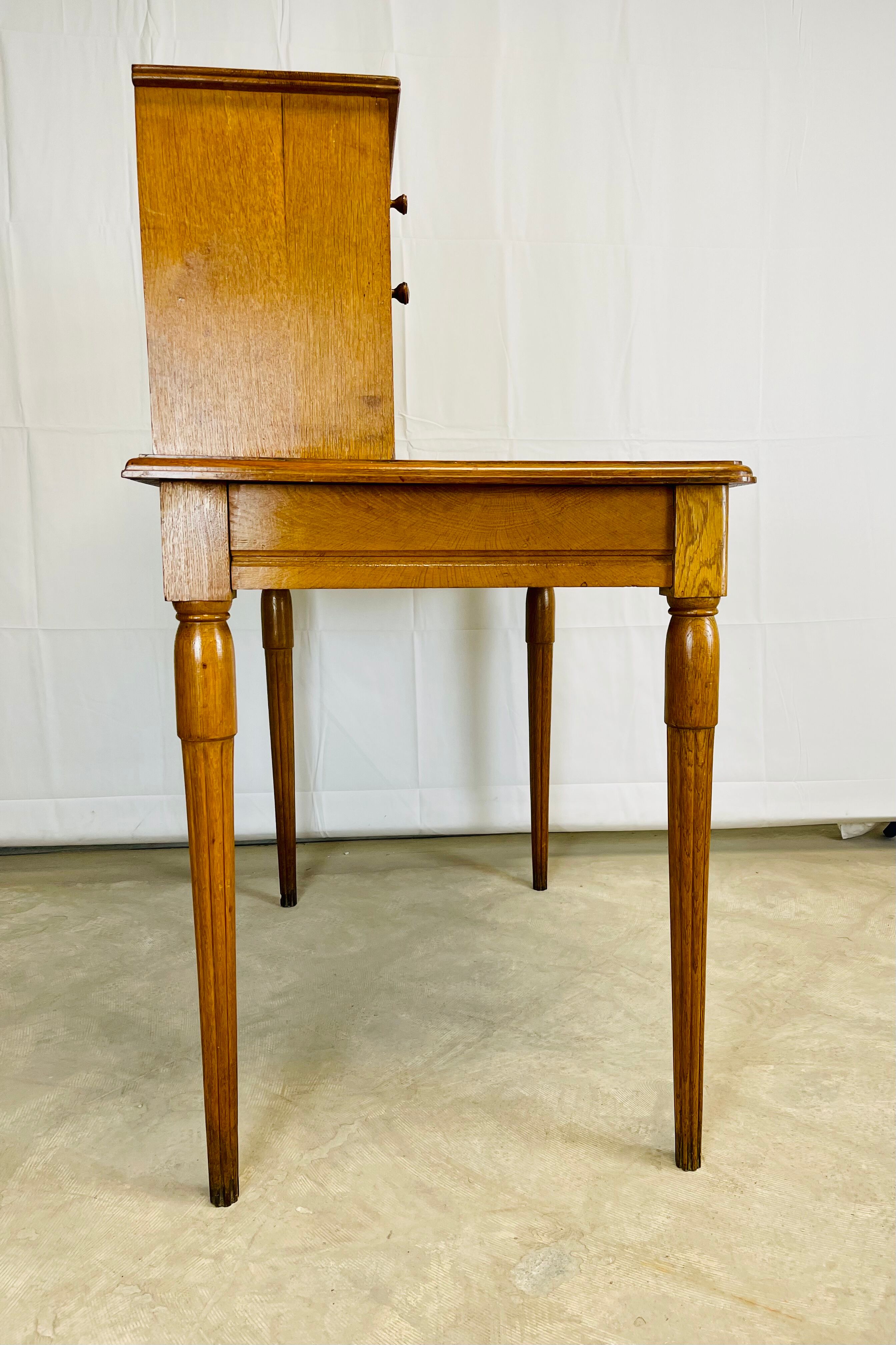 Bureau bonheur du jour en chêne massif