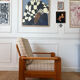 Fauteuil moderniste en pin années 70