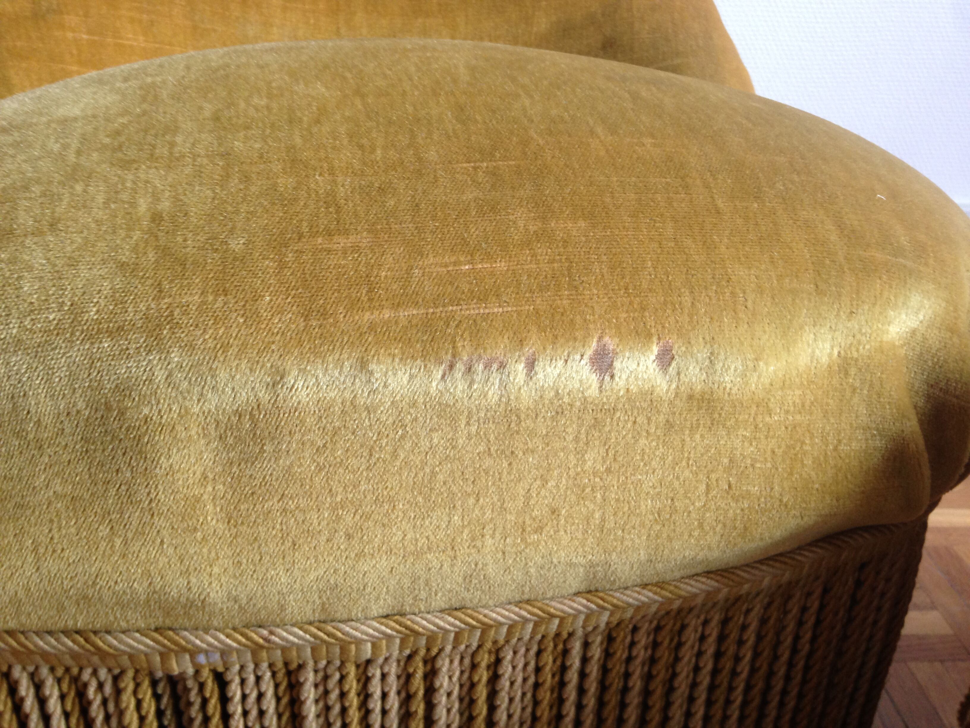 Fauteuil crapaud et pouf velours jaune