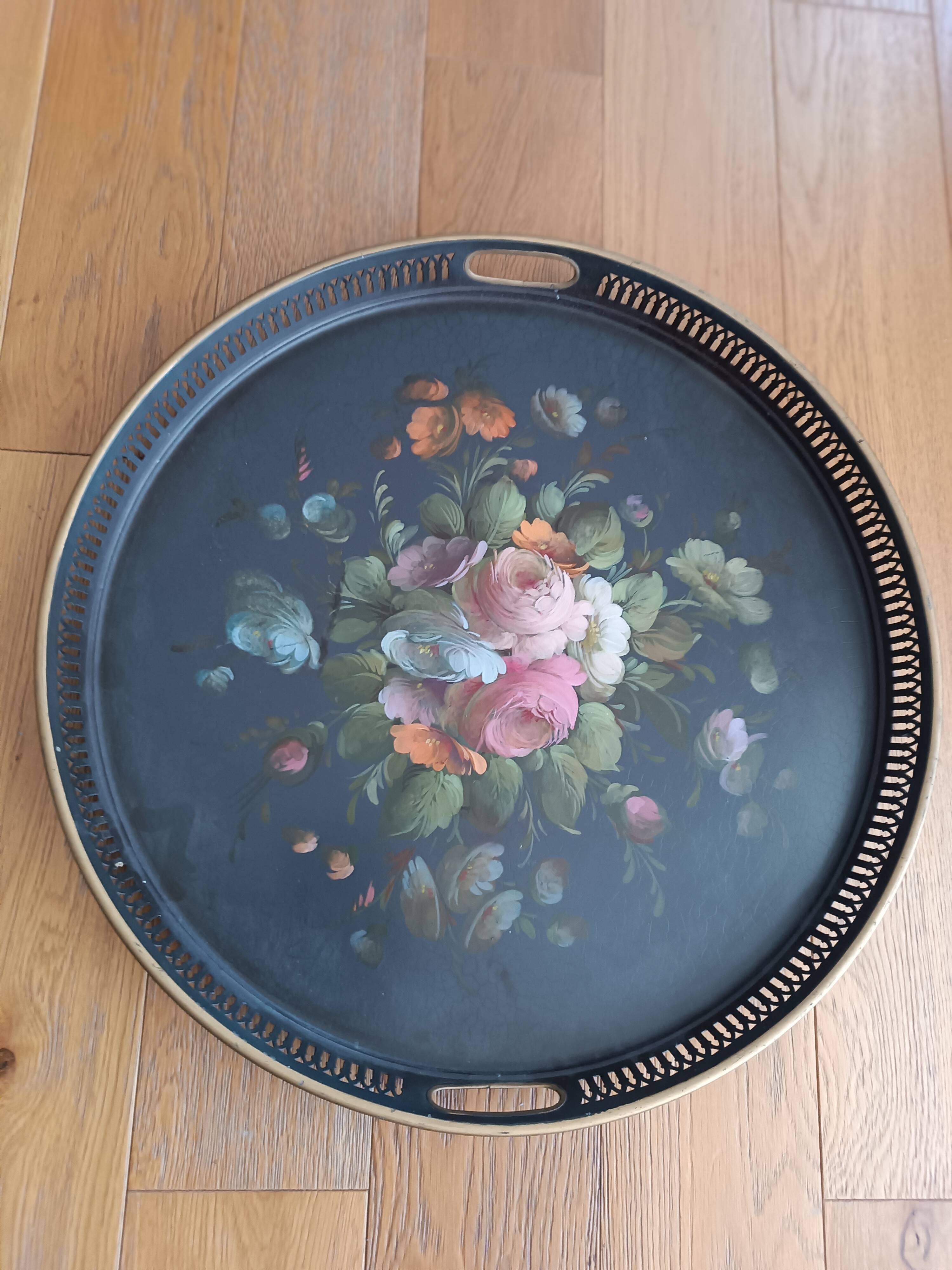 Napoleon III painted sheet metal round serving tray