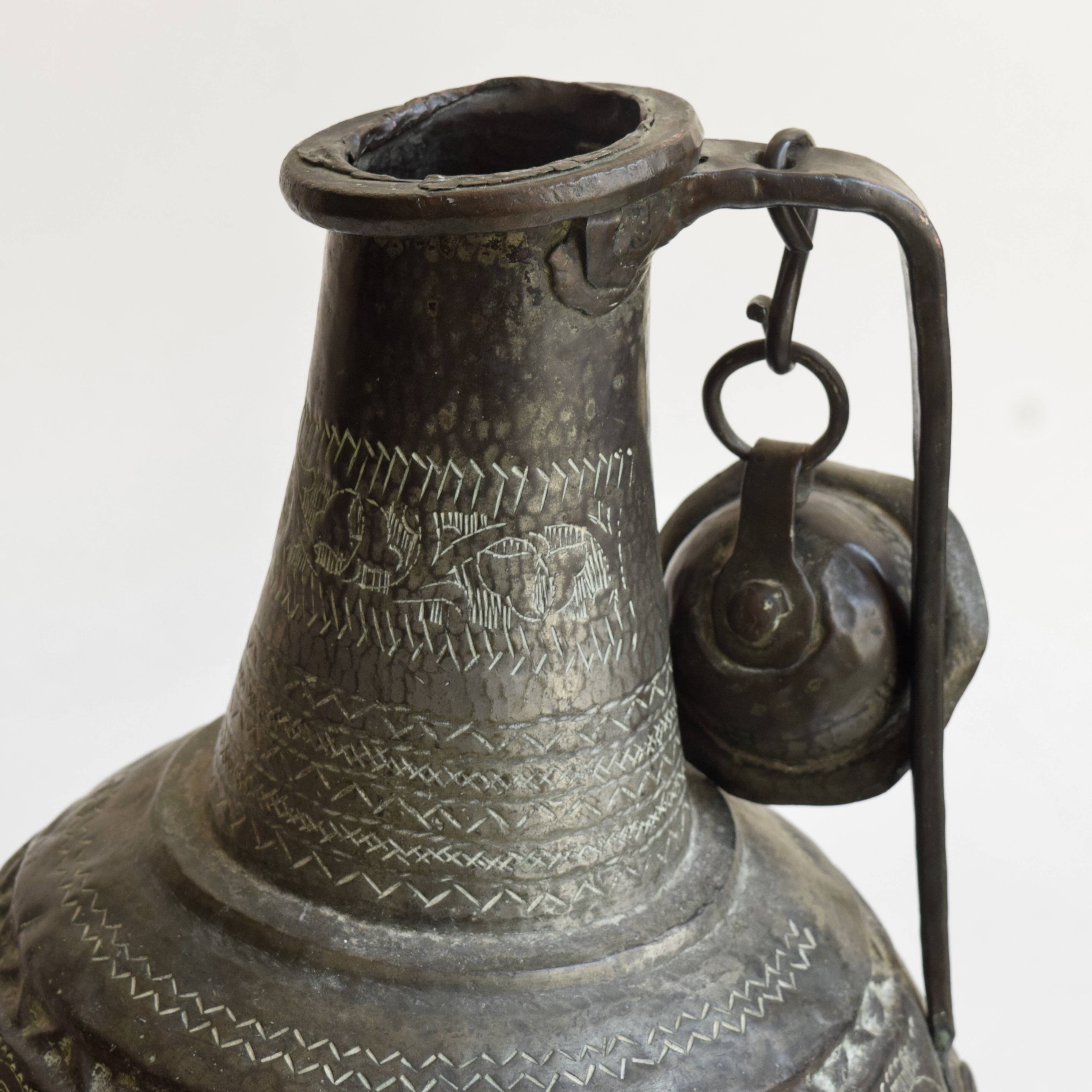 Old large Ottoman coquemar in chiseled and tinned copper - 18th century kettle