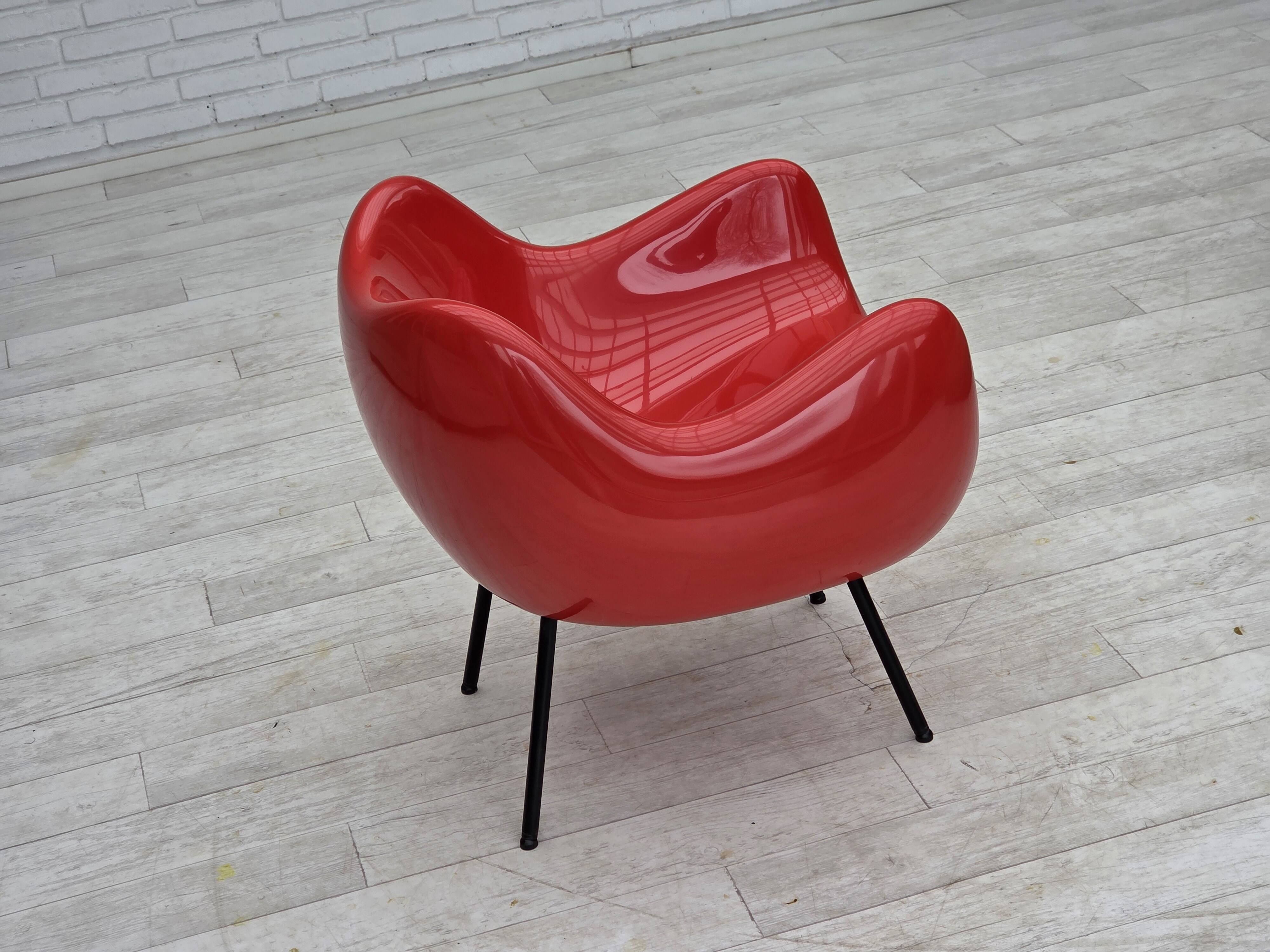 1960s, socialist realism design icon by Roman Modzelewski, model RM58.