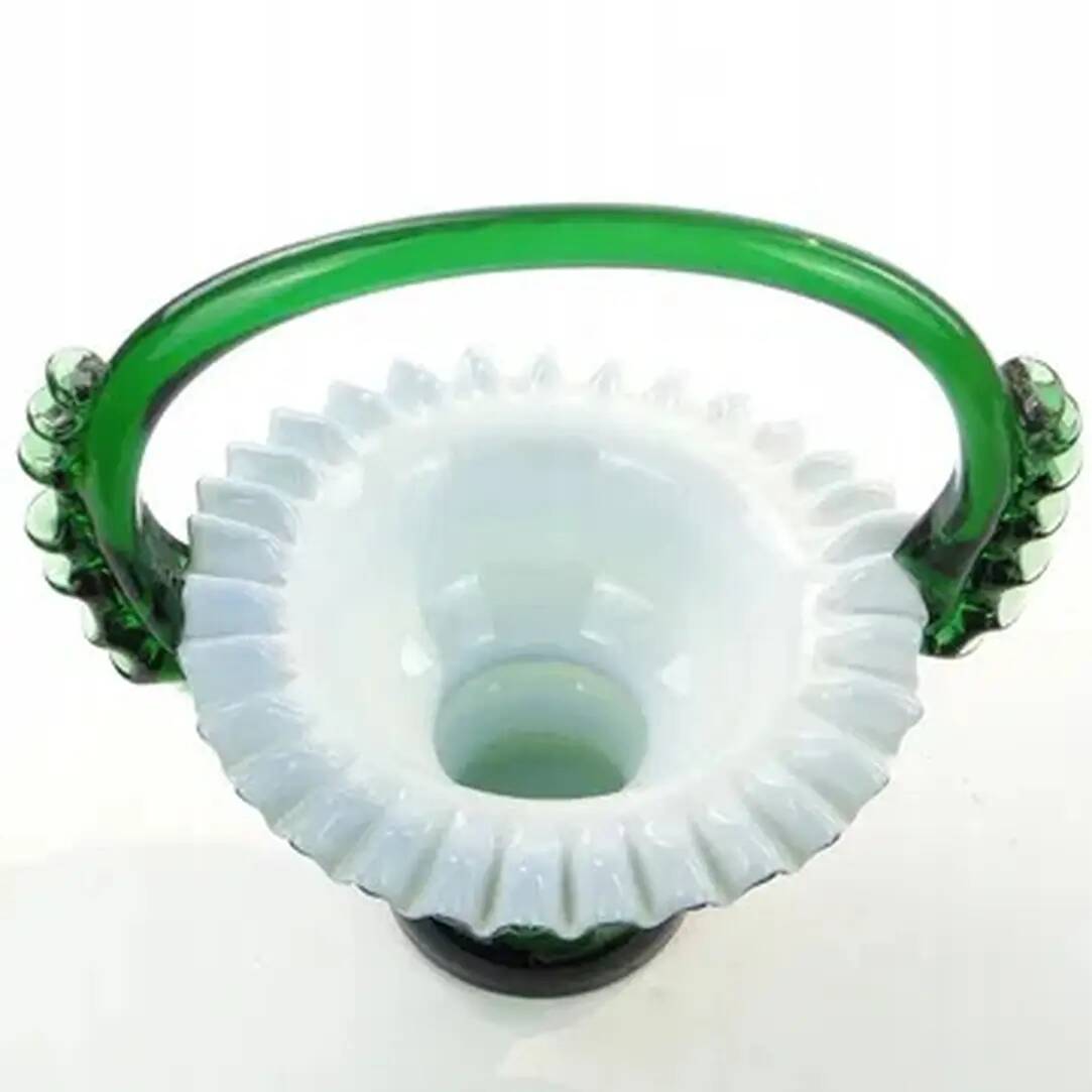 Ruffled vase, mid-century modern, glass, design by L. Fiedorowicz, Poland, 1970s