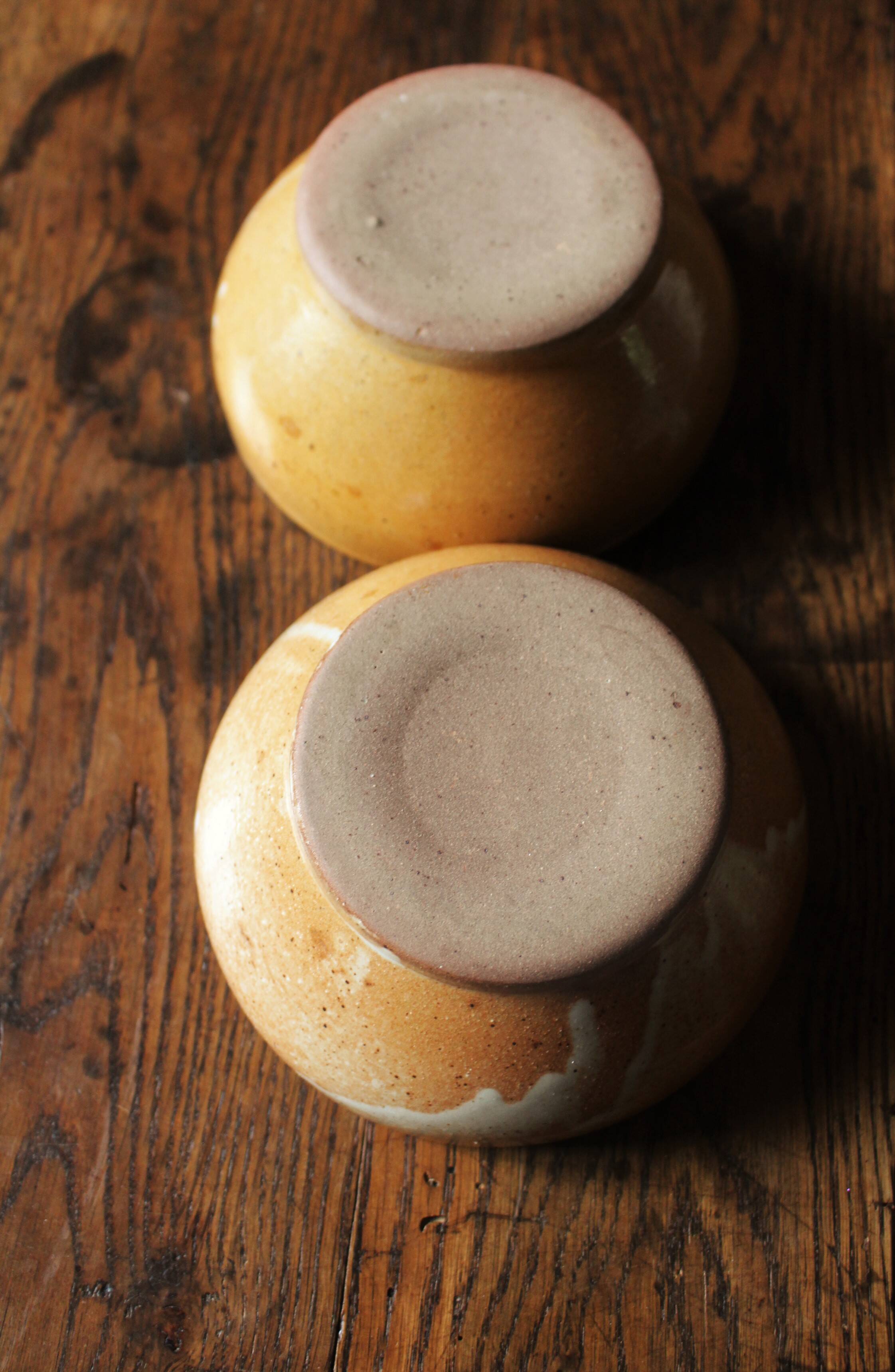 A set of 2 vintage marbled stoneware bowls