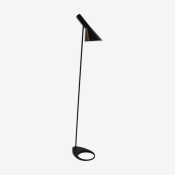 Lampadaire AJ Visor, Arne Jacobsen, edition Louis Poulsen, dessin de 1957