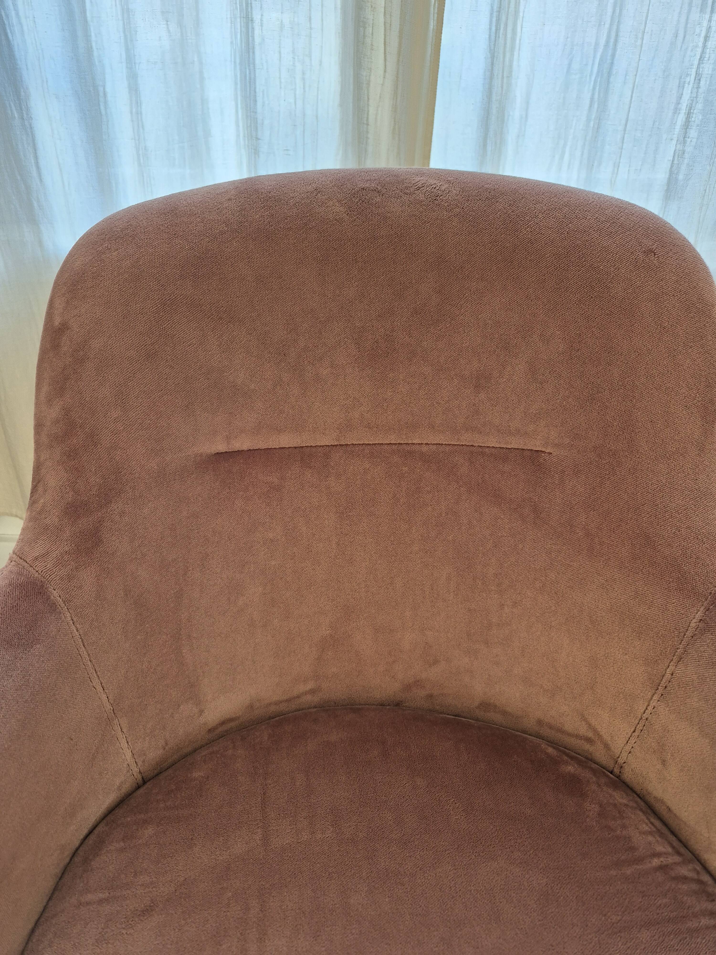 Fauteuil torre 1961 – modèle da vinci 02 – velours rose pâle
