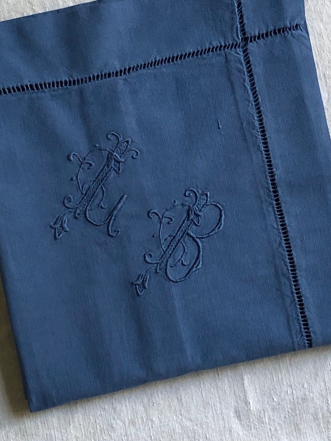 Antique night blue cotton pillowcase