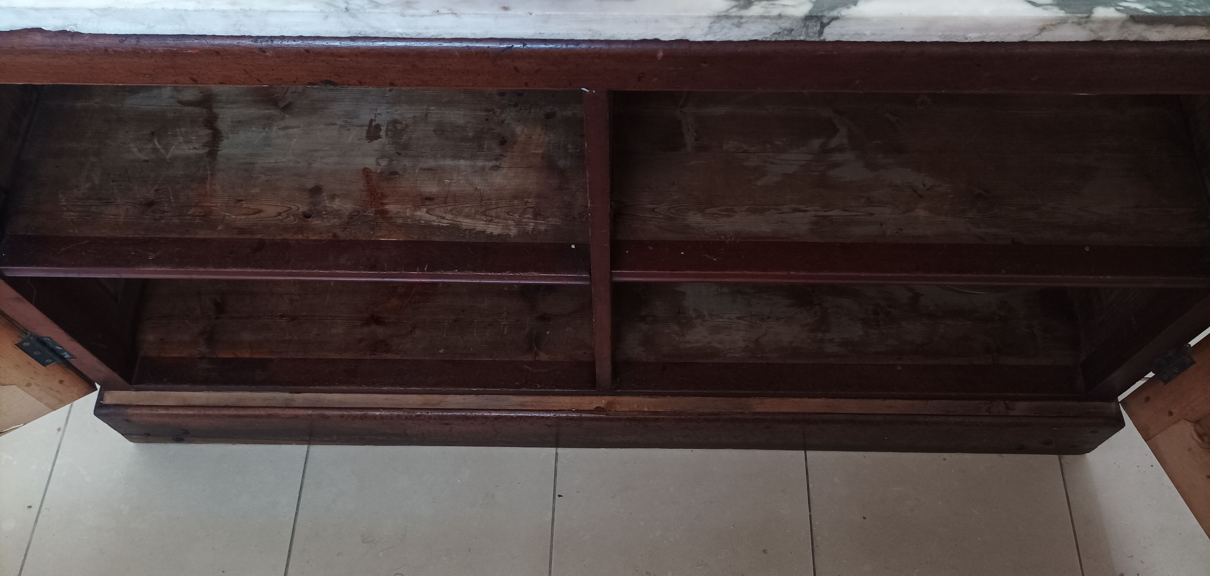 Counter furniture trade central island