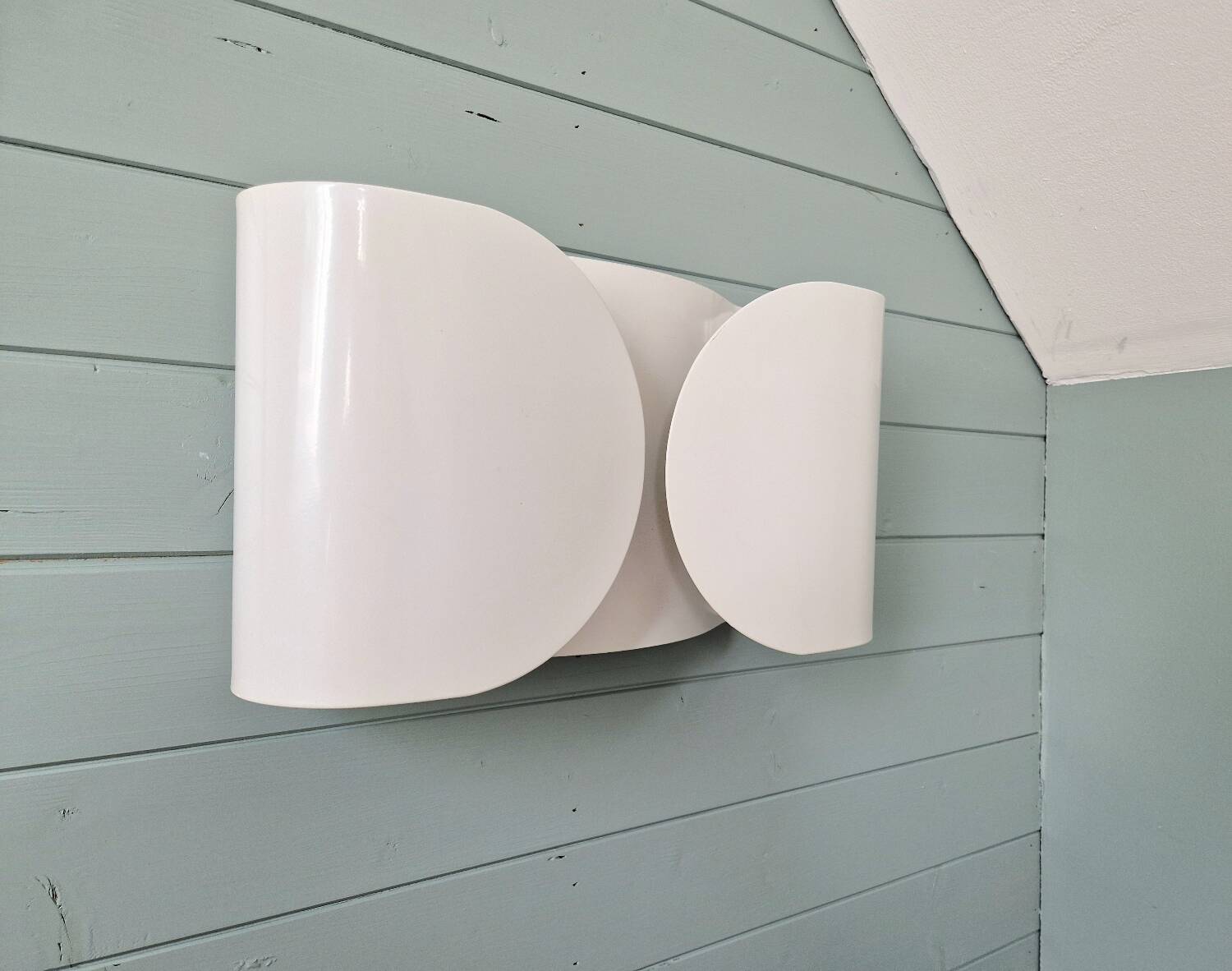Flos wall light, Foglio model, design Tobia Scarpa, 1966