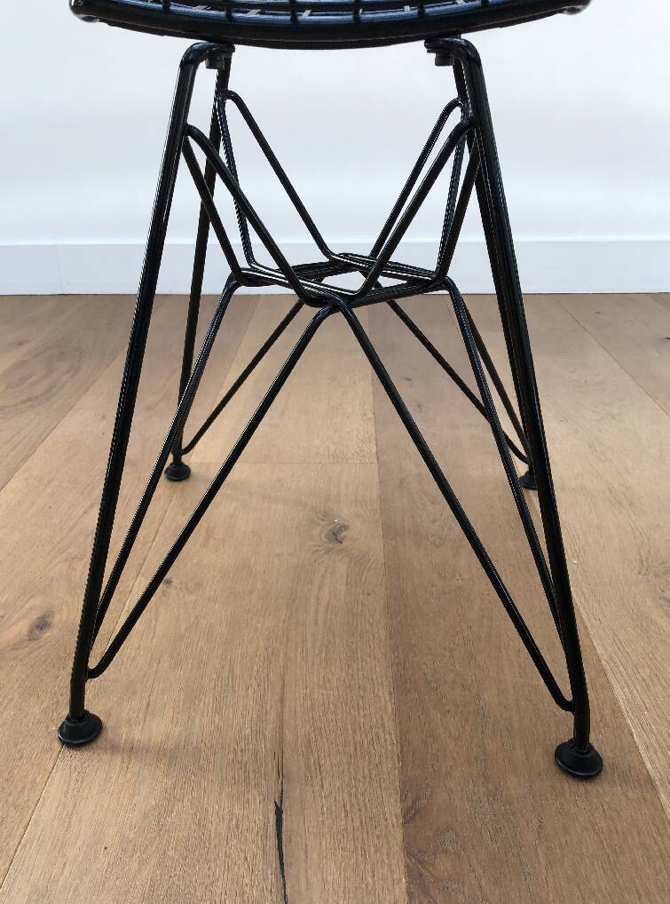Set of 4 vintage black Eames chairs