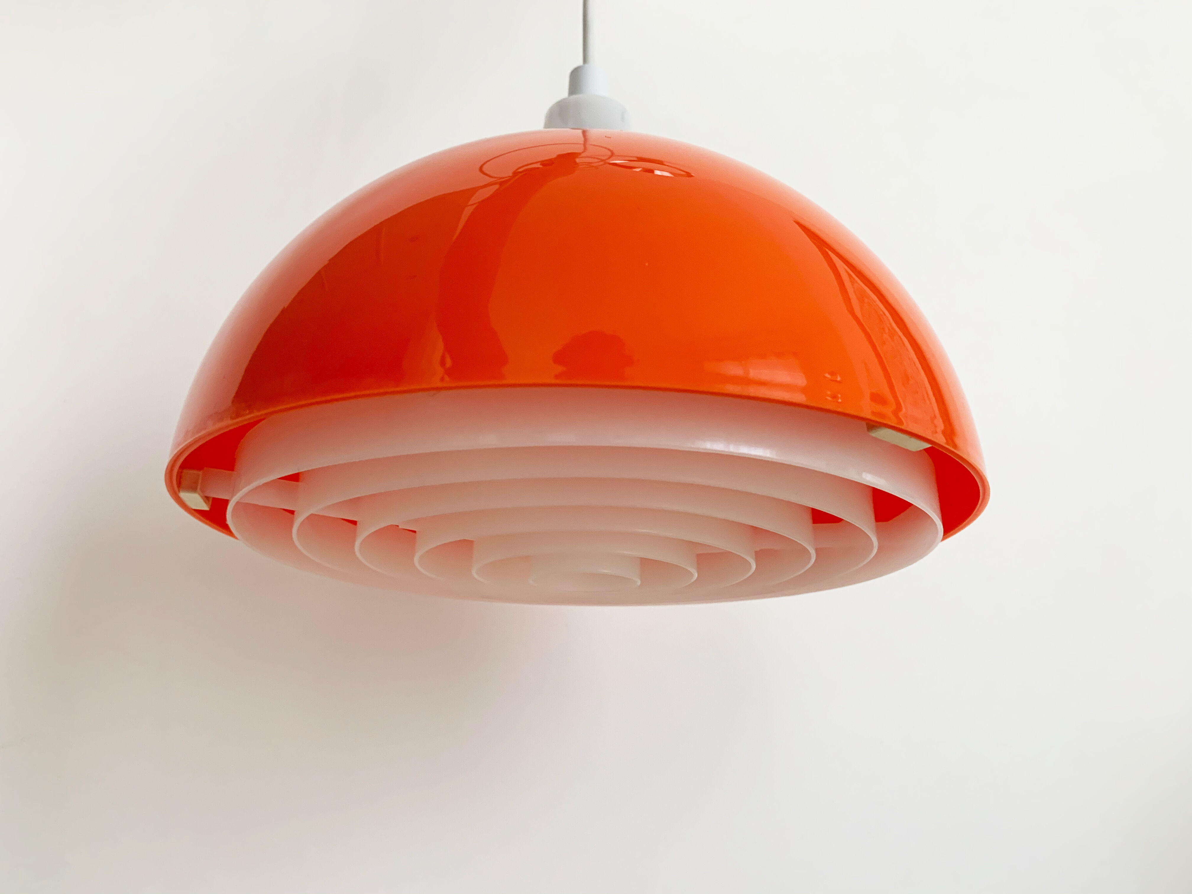 Suspension Red space age par A. Schröder Kemi, Danemark années 1970